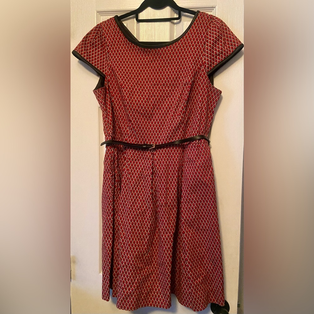 Really cute cap sleeve dress